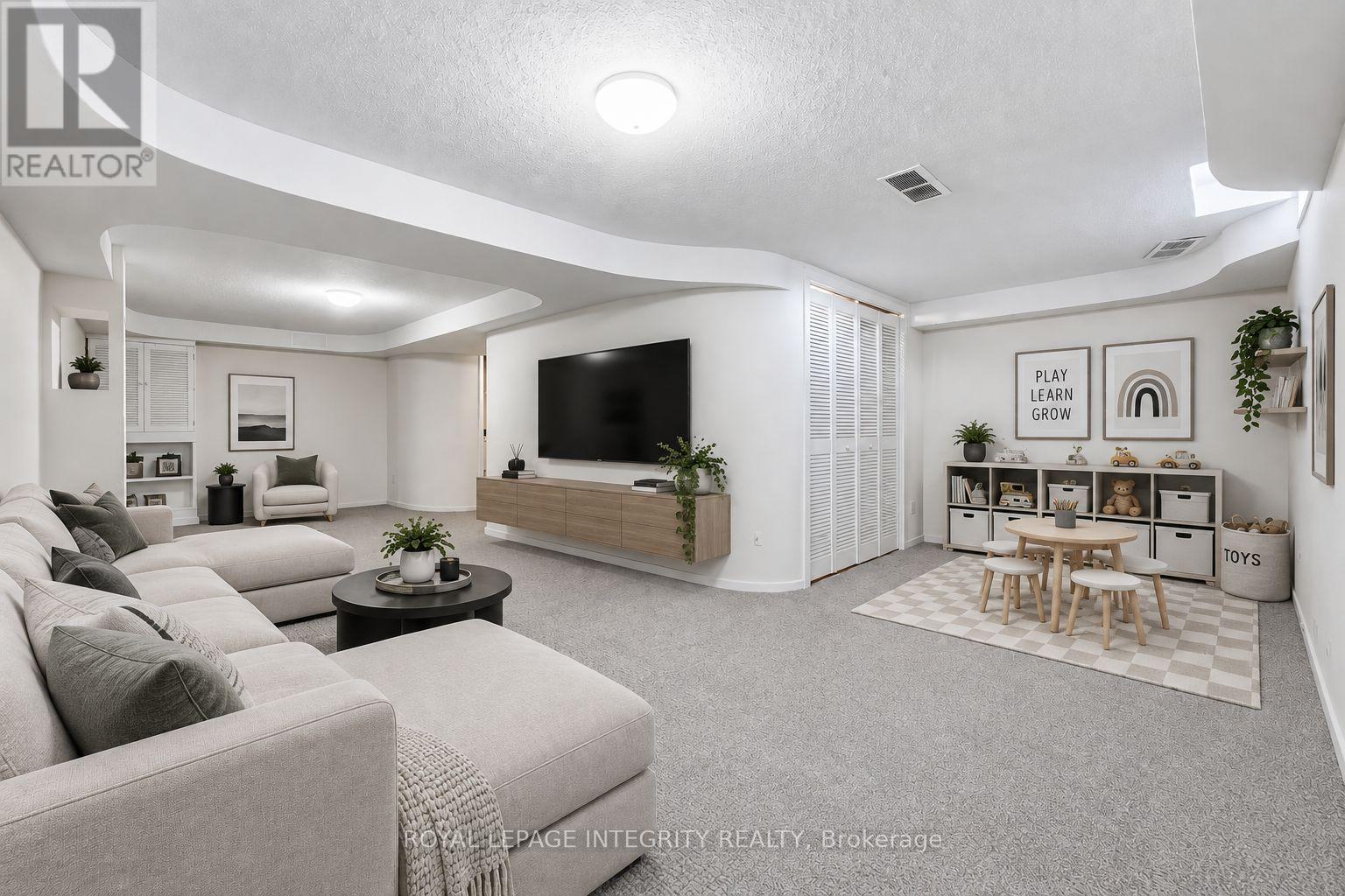 909 Lawnsberry Drive, Ottawa, ON