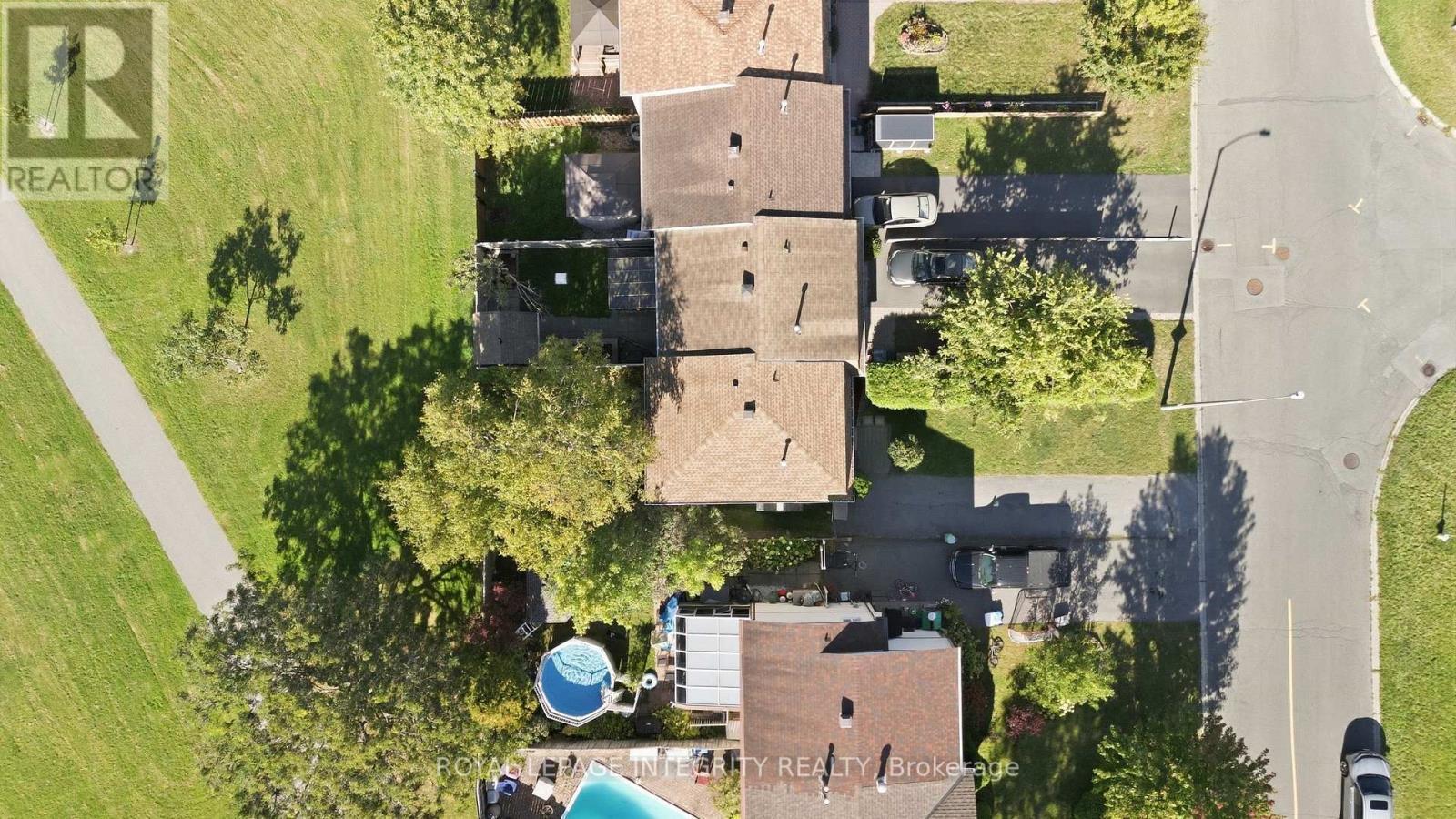 909 Lawnsberry Drive, Ottawa, ON