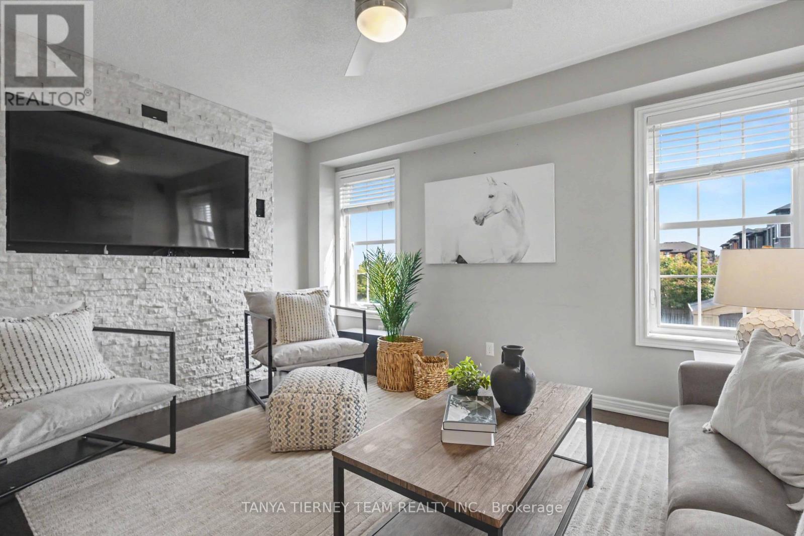 96 Mildenhall Place, Whitby, ON