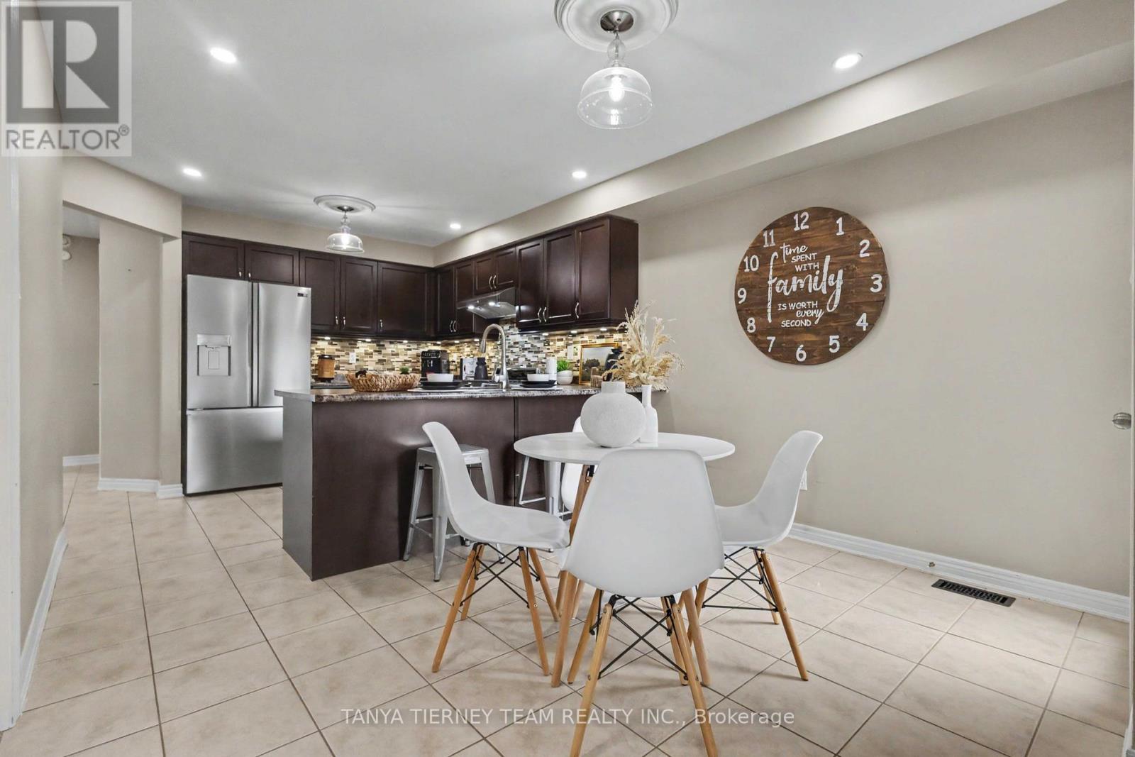 96 Mildenhall Place, Whitby, ON