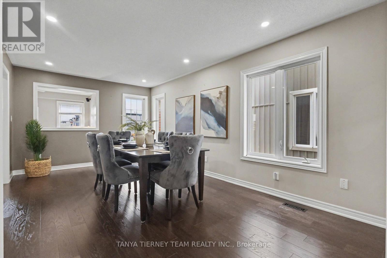 96 Mildenhall Place, Whitby, ON