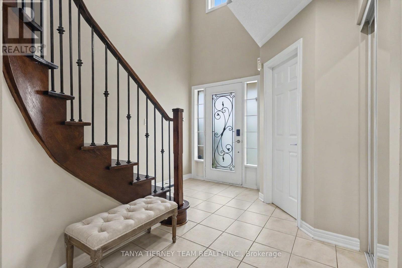 96 Mildenhall Place, Whitby, ON
