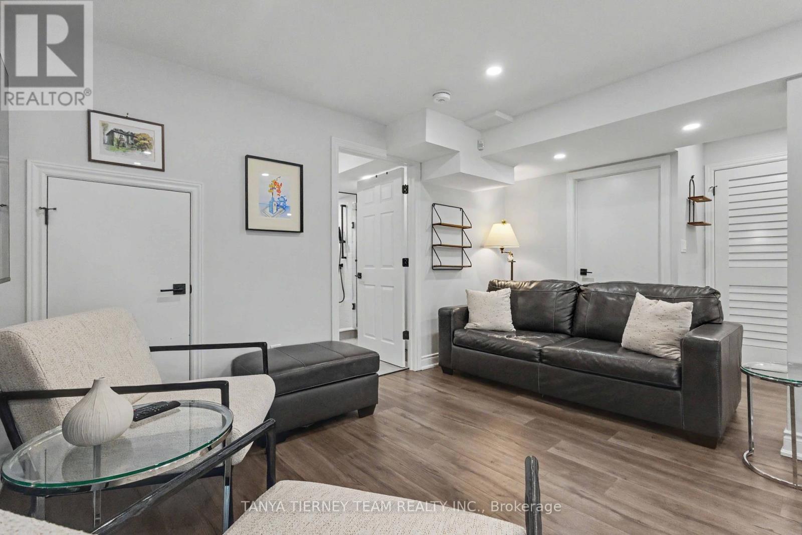 96 Mildenhall Place, Whitby, ON