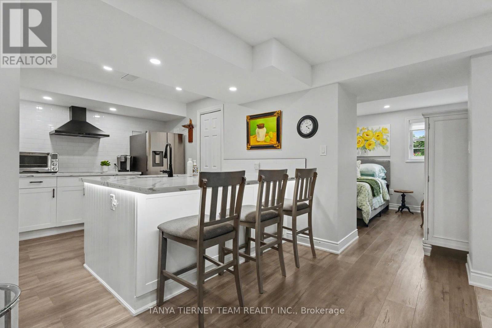 96 Mildenhall Place, Whitby, ON