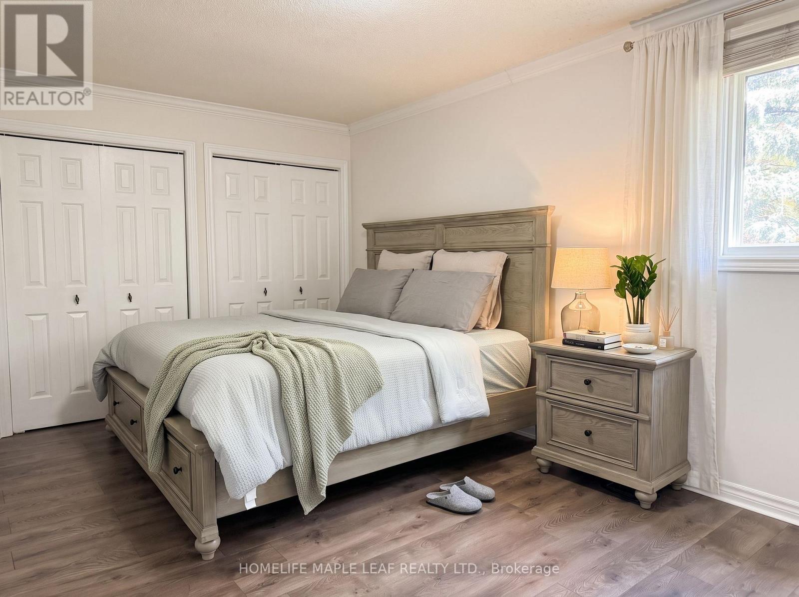 12 Giles Court, Whitby, ON