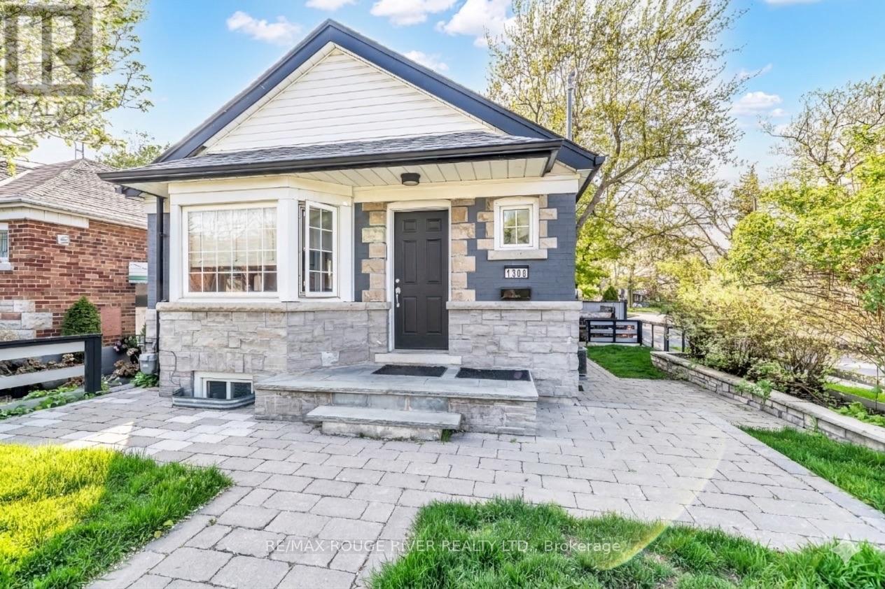 1306 Kingston Road, Toronto, ON