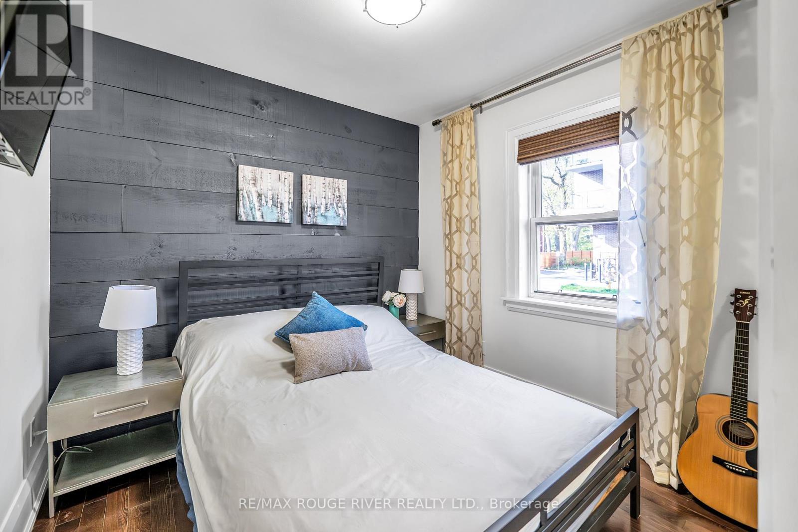 1306 Kingston Road, Toronto, ON