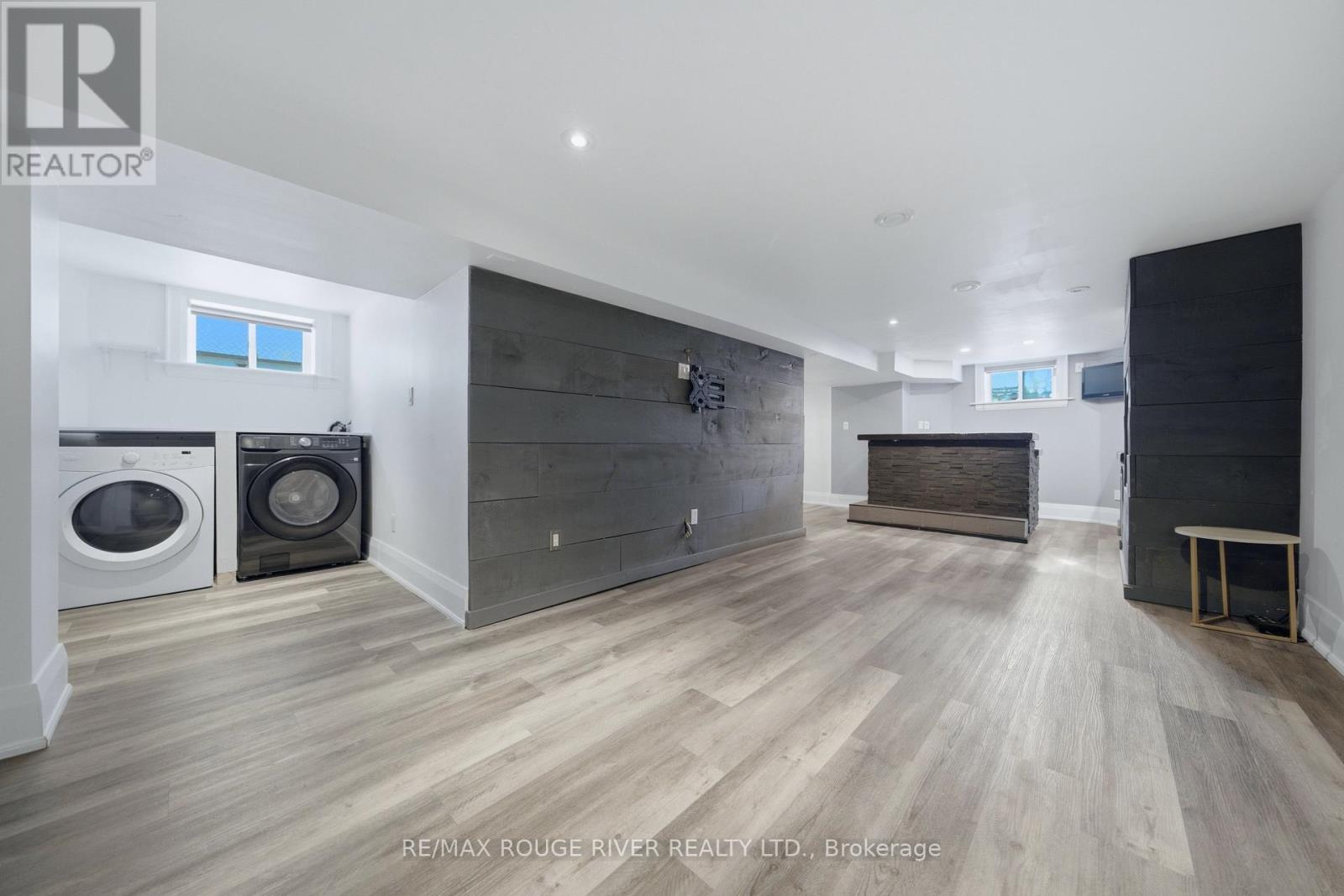 1306 Kingston Road, Toronto, ON