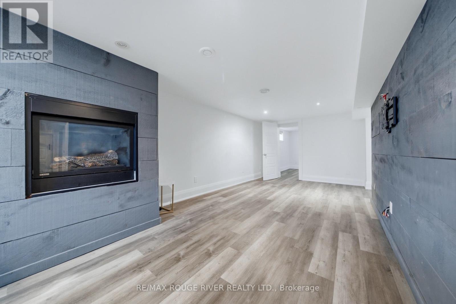 1306 Kingston Road, Toronto, ON
