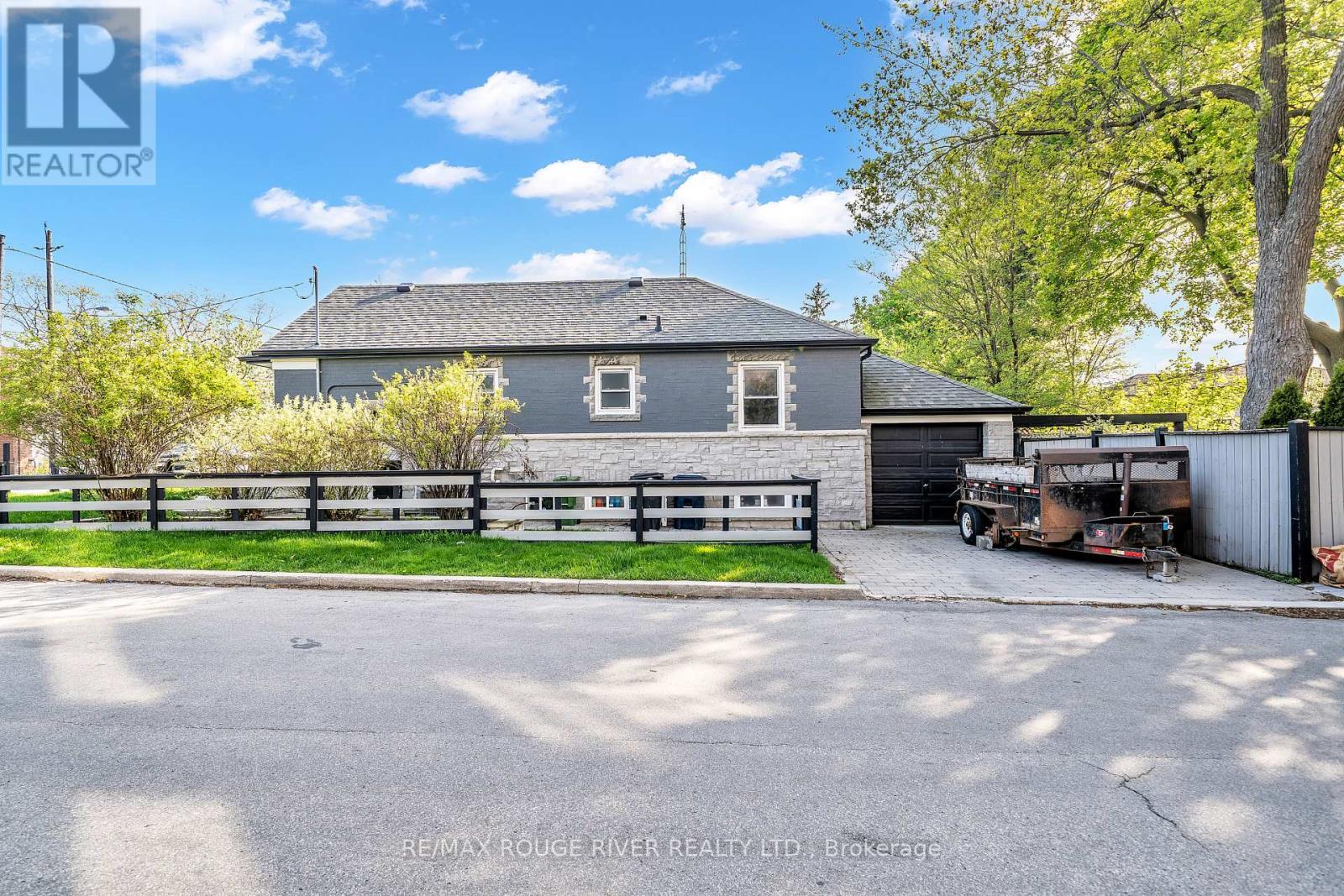1306 Kingston Road, Toronto, ON