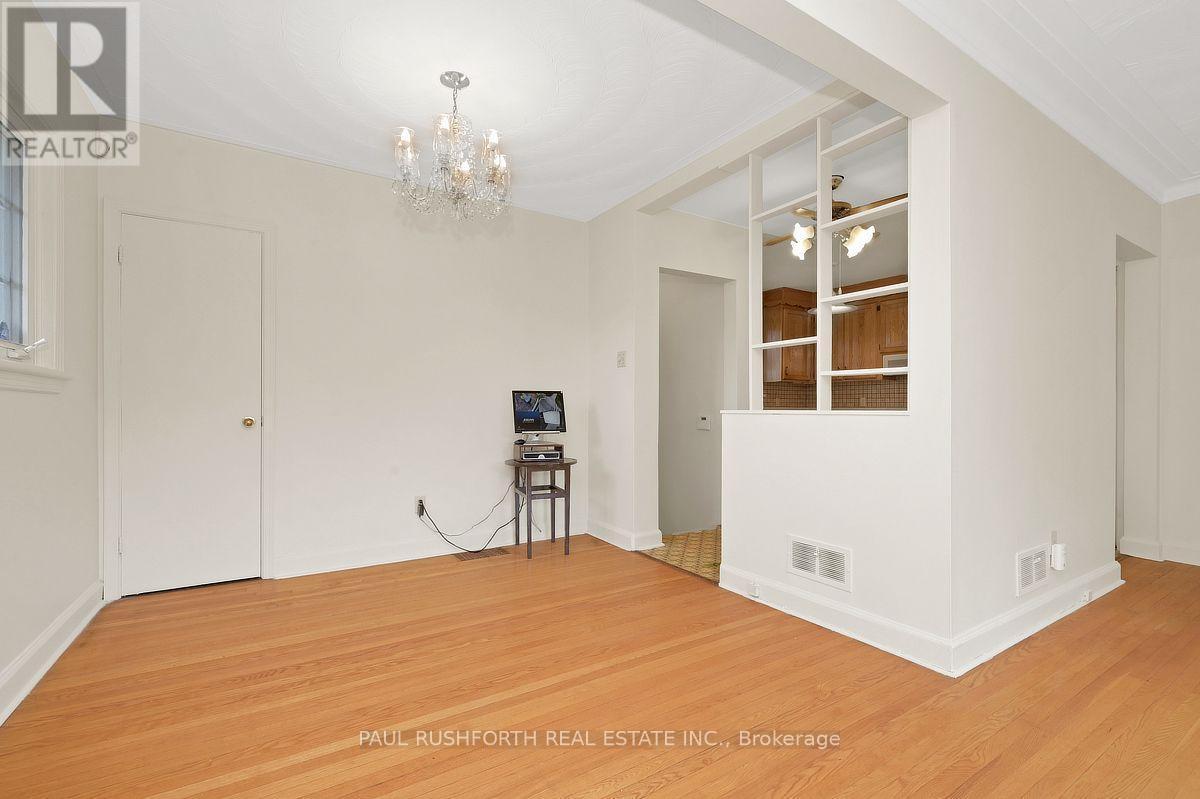 Living Room - 41 Capilano Drive, Ottawa, ON