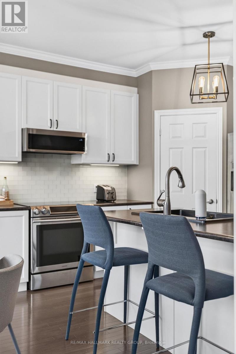 556 Sunlit Circle, Ottawa, ON