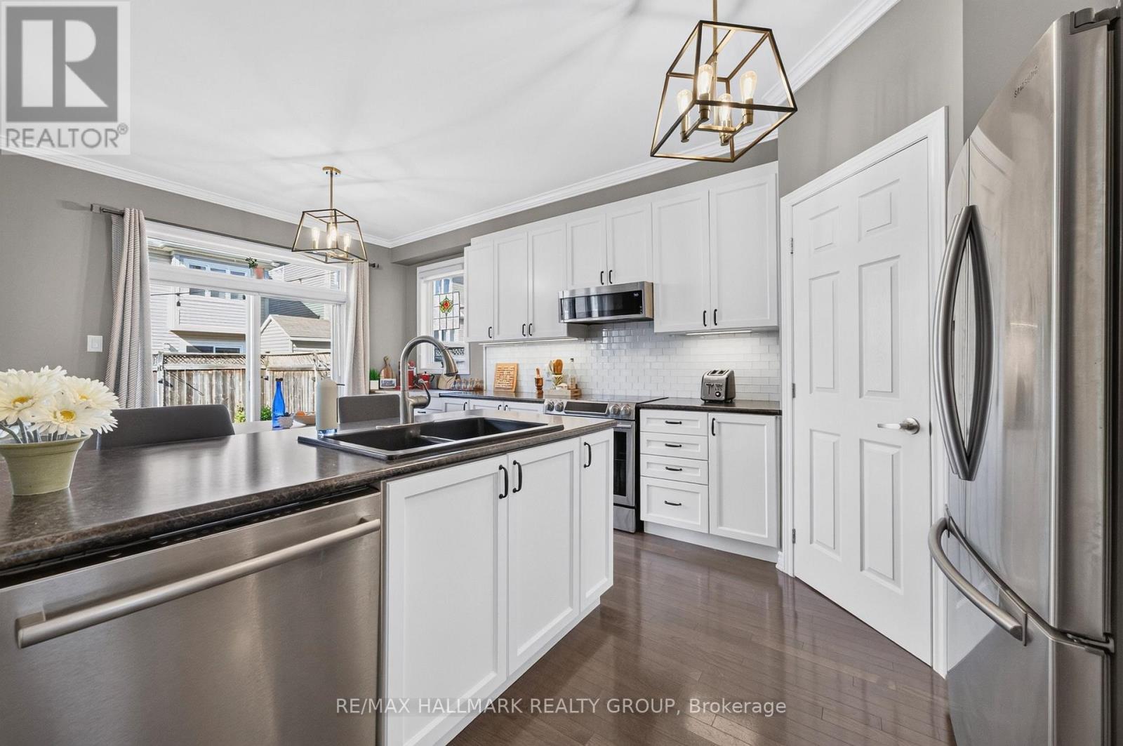 556 Sunlit Circle, Ottawa, ON
