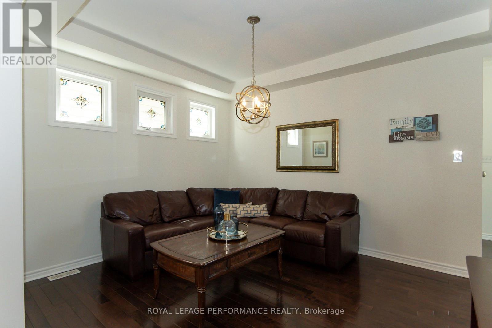 2744 Grand Vista Circle, Ottawa, ON