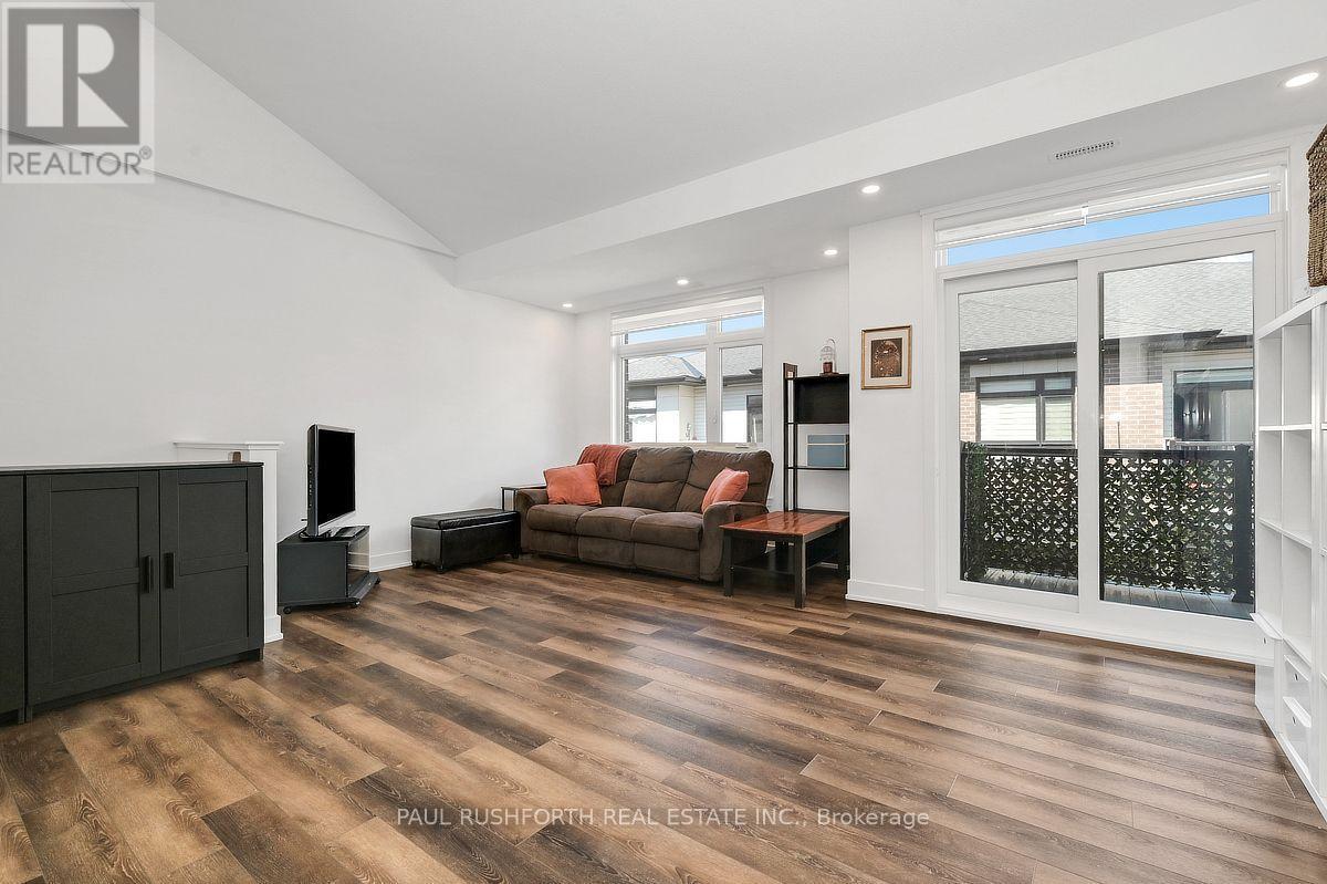 Living Room - J - 310 Tulum Crescent, Ottawa, ON