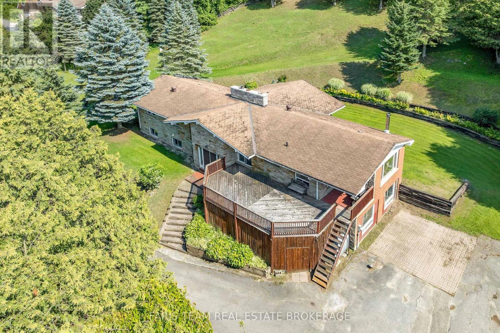 5809 10Th Side Road, Essa, ON