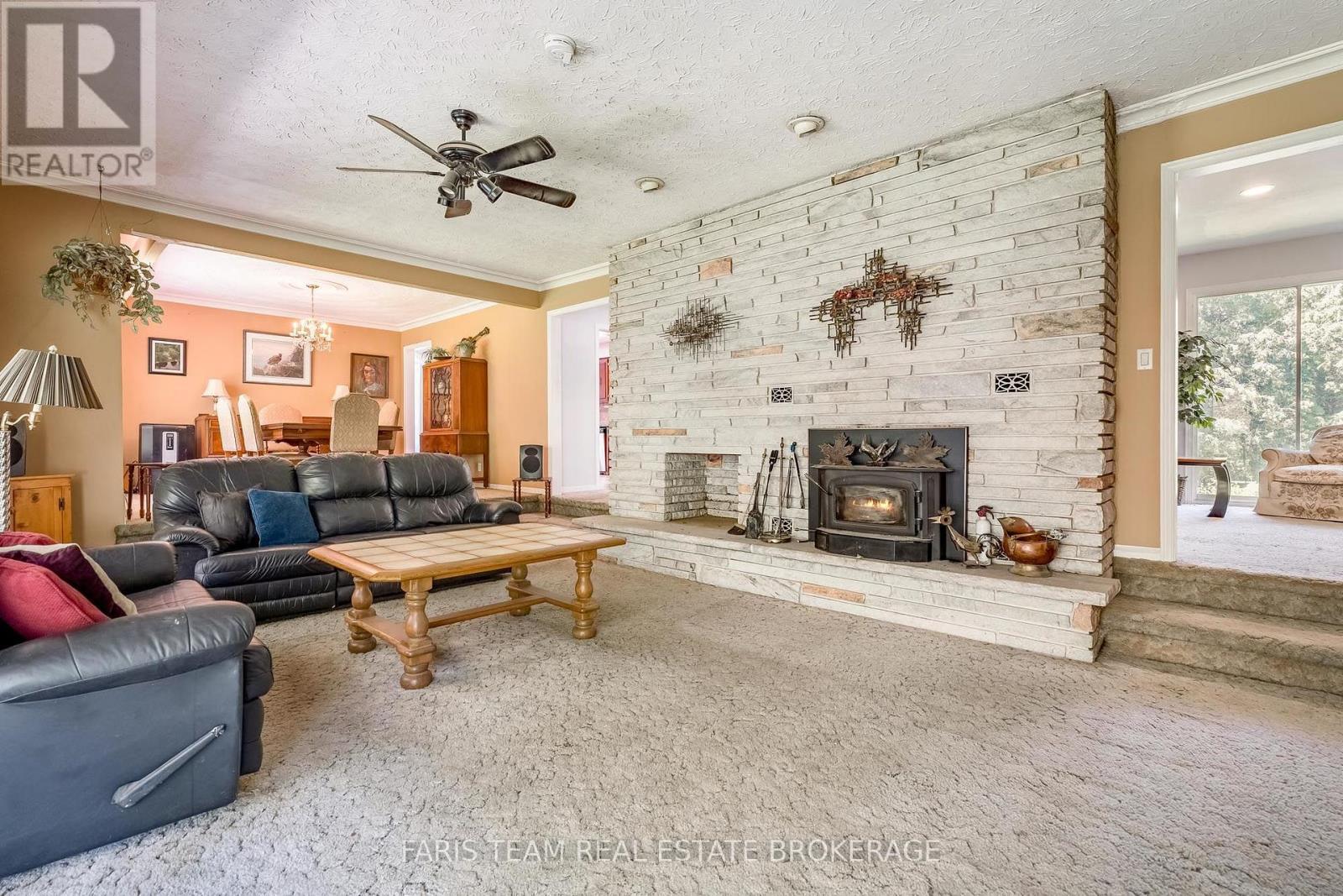 5809 10Th Side Road, Essa, ON