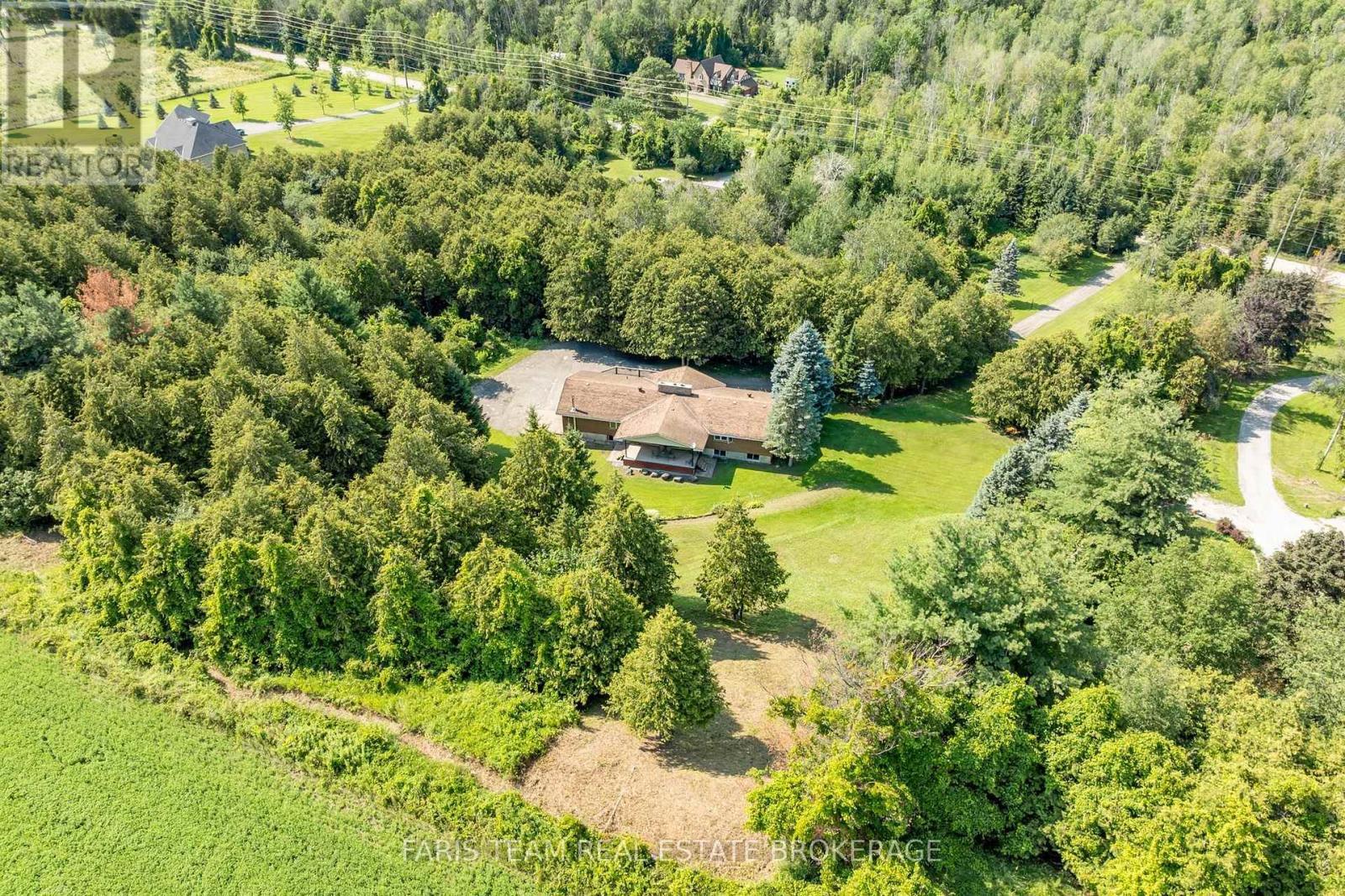 5809 10Th Side Road, Essa, ON