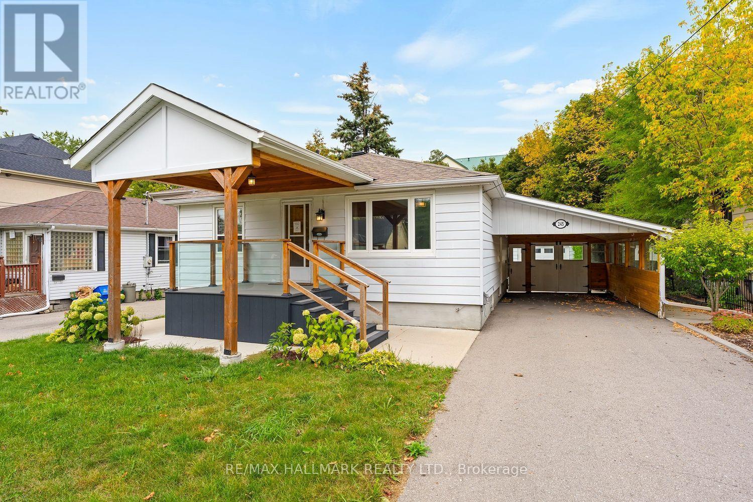 245 Elmwood Avenue, Richmond Hill, ON