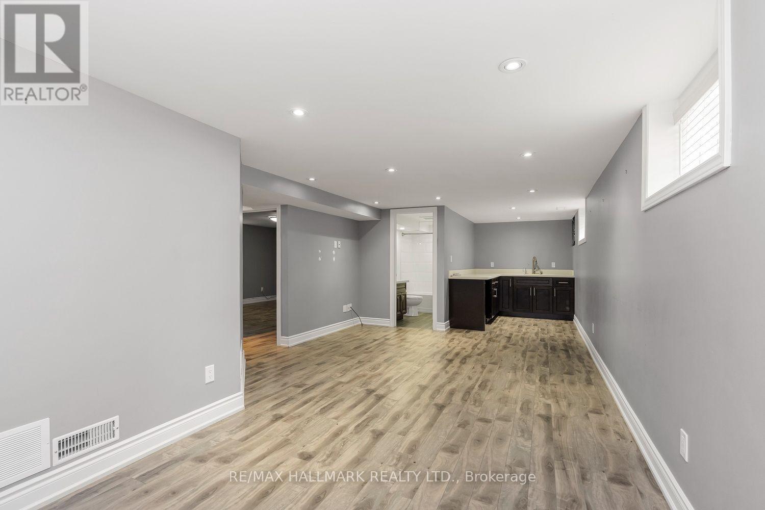 245 Elmwood Avenue, Richmond Hill, ON