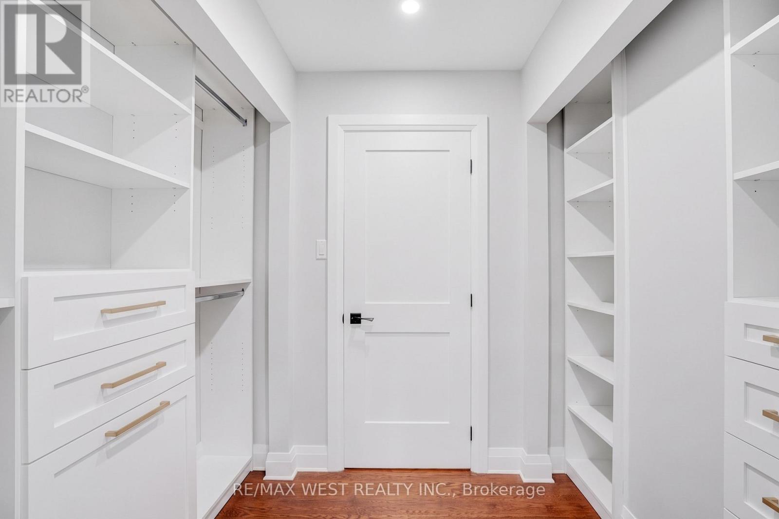1136 Goodson Crescent, Oakville, ON