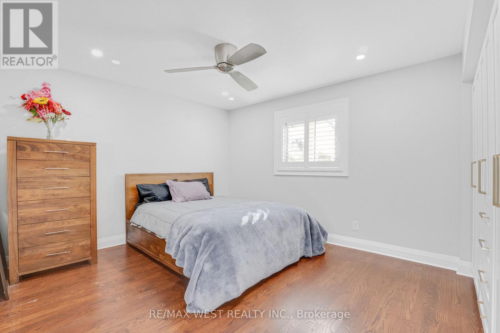 1136 Goodson Crescent, Oakville, ON