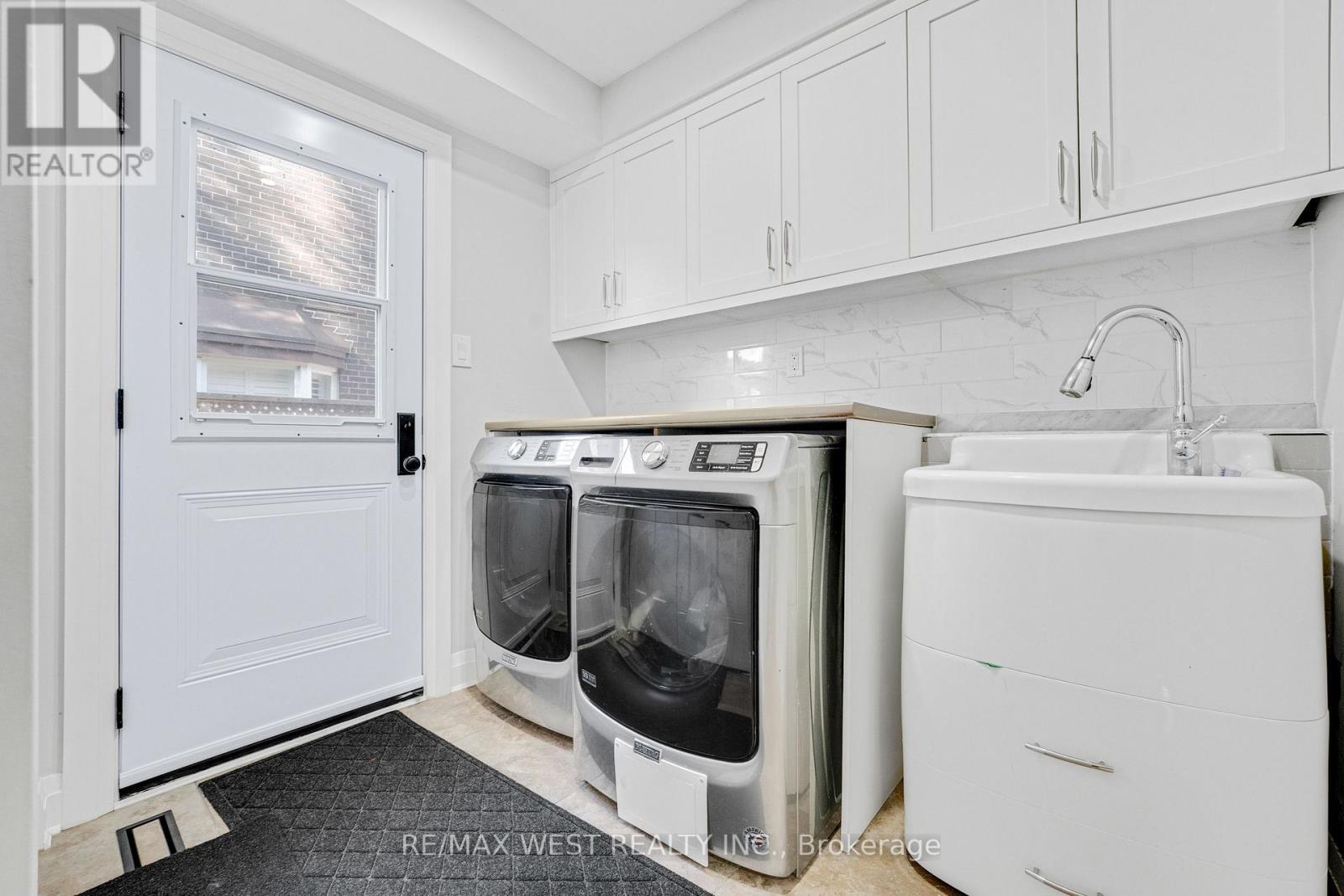 1136 Goodson Crescent, Oakville, ON