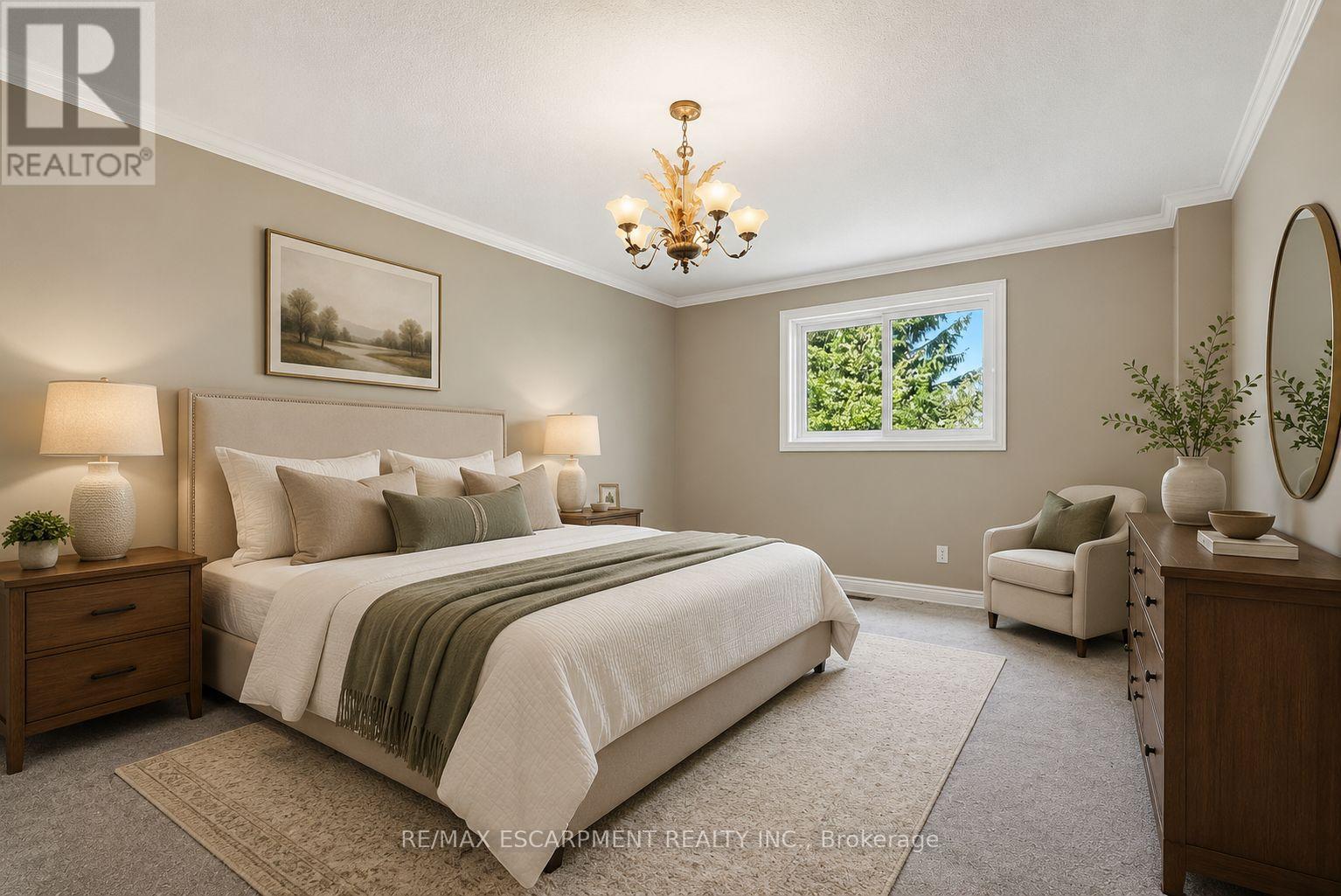 Virtually staged - 121 First Road W, Hamilton, ON
