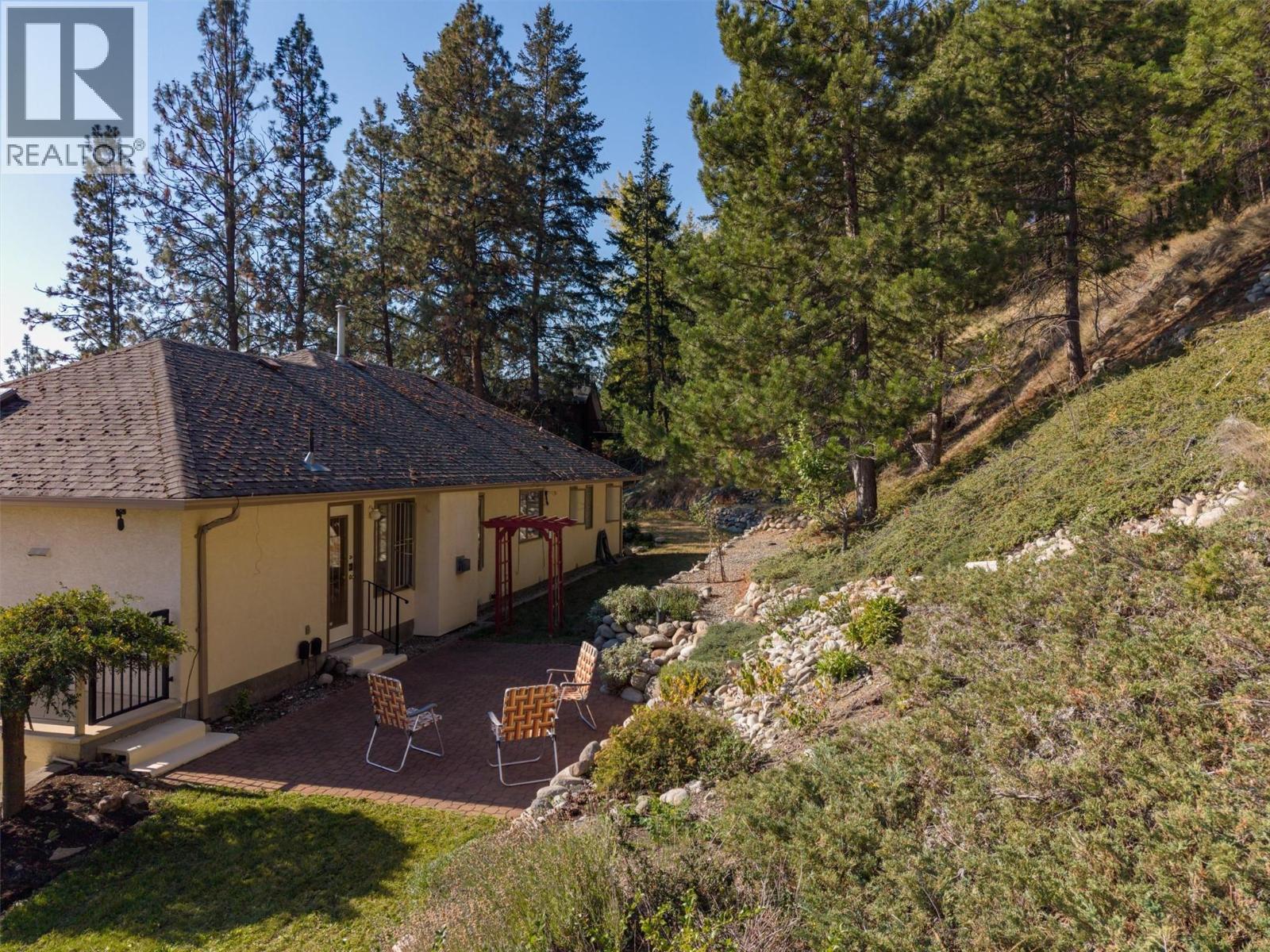 Backyard - 4632 / 4624 Minto Street, Peachland, BC