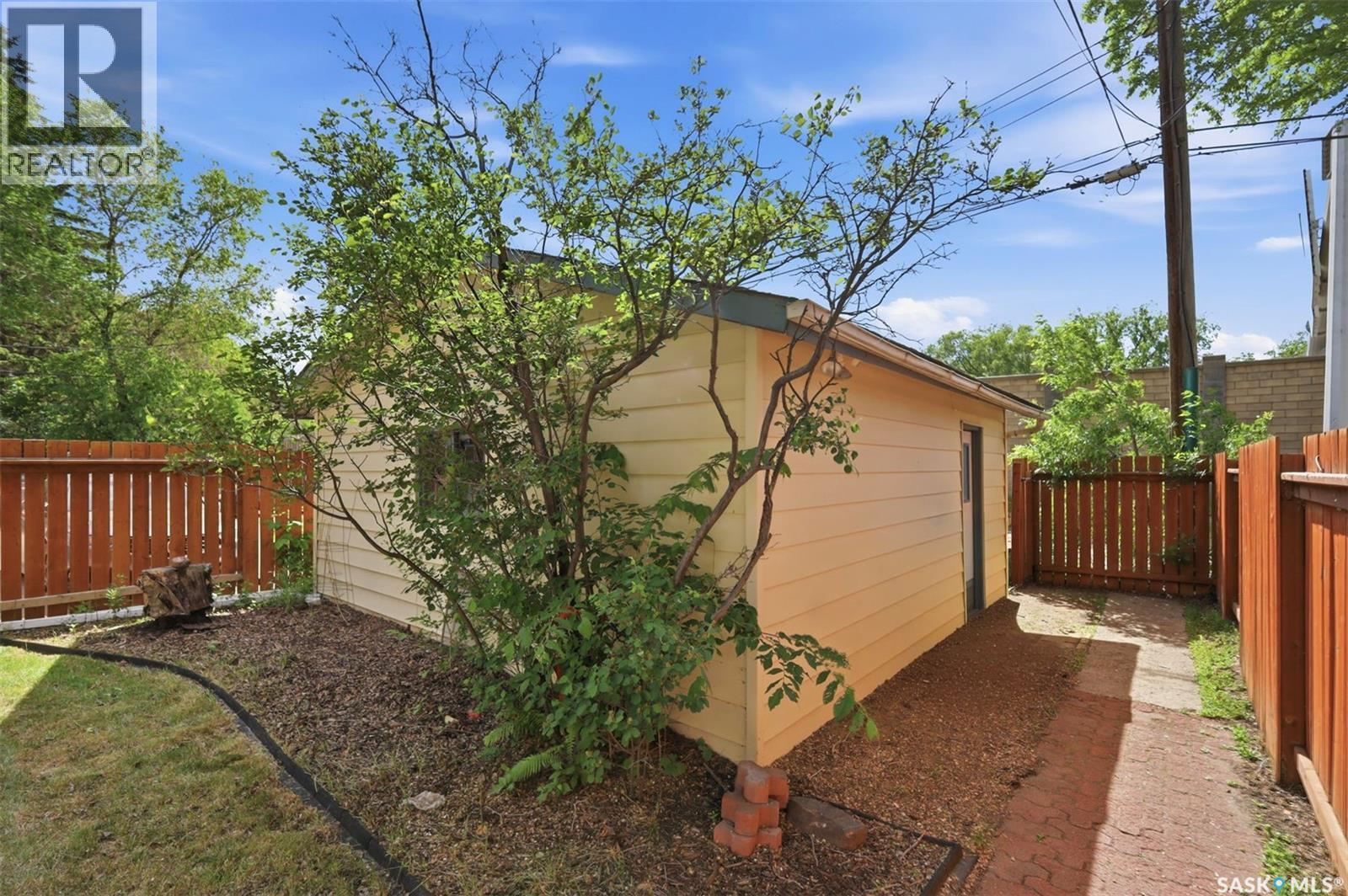 704 Mcpherson Avenue, Saskatoon, SK