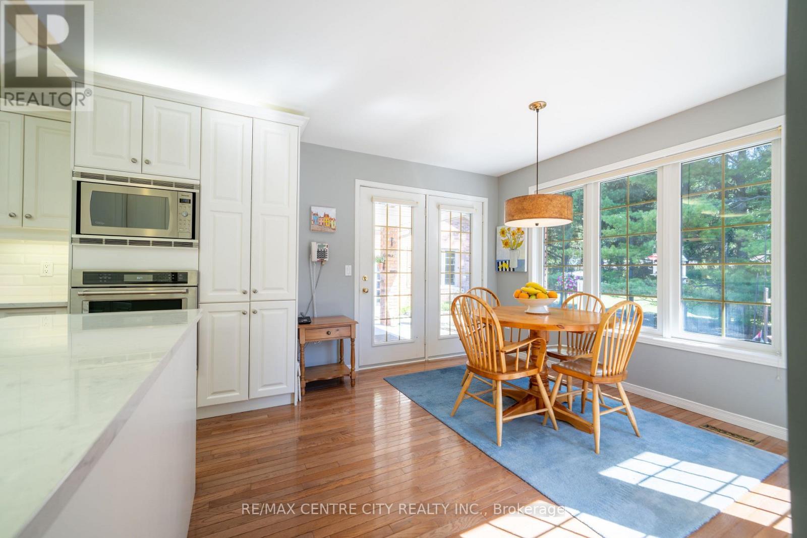 61 Aberdeen Drive, Middlesex Centre (Coldstream), ON