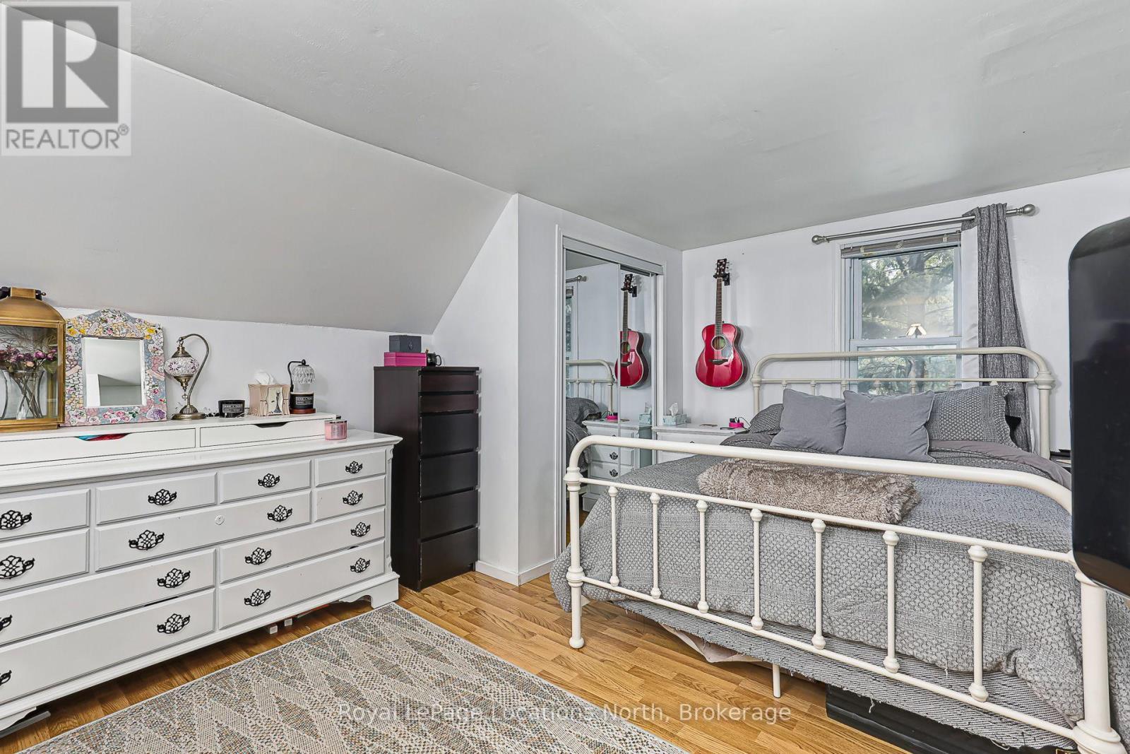 Primary Bedroom - 7440 Highway # 26 Highway, Clearview (Stayner), ON