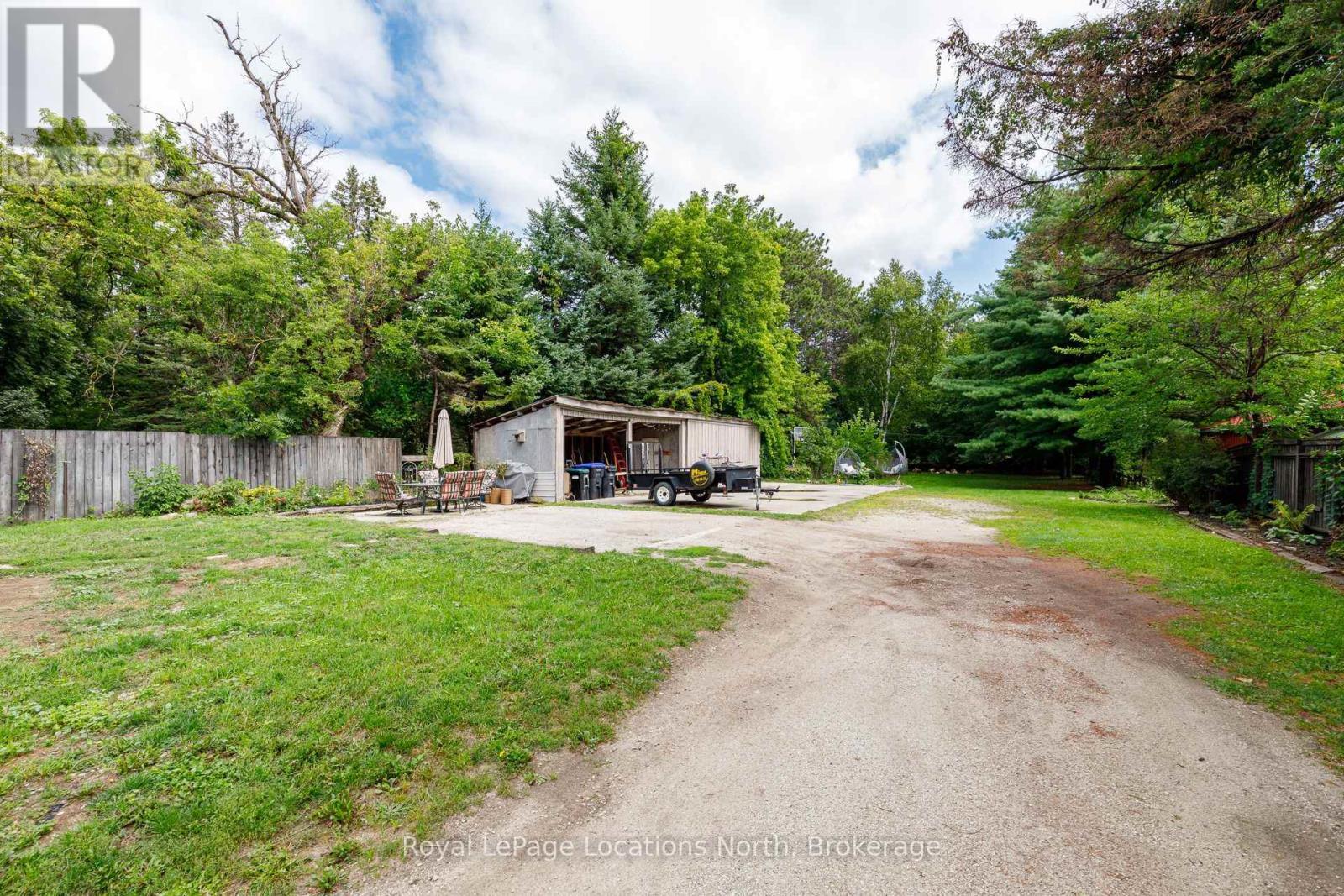 Garage/Storage Shed, plenty of room - 7440 Highway # 26 Highway, Clearview (Stayner), ON