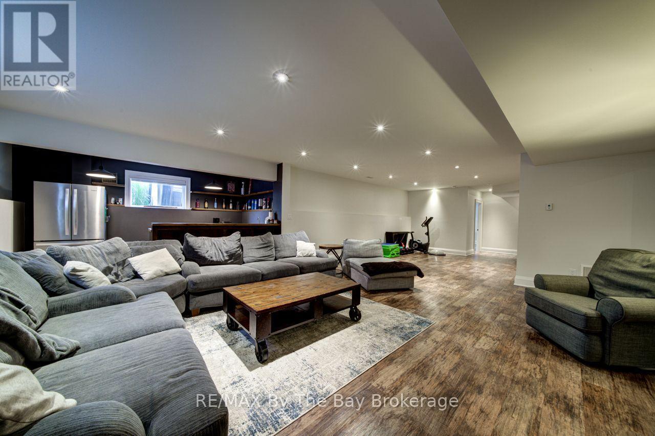 101 Stanley Street, Collingwood, ON