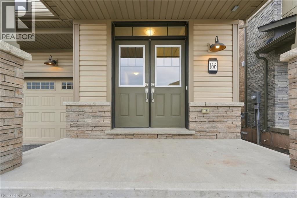 166 Aviron Crescent, Welland, ON