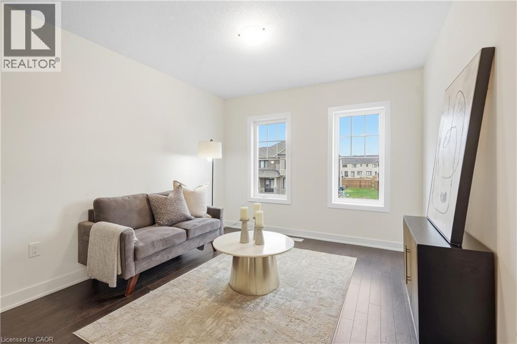 166 Aviron Crescent, Welland, ON