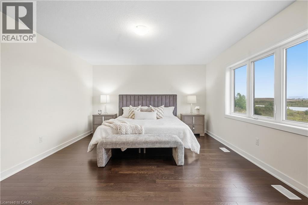 166 Aviron Crescent, Welland, ON
