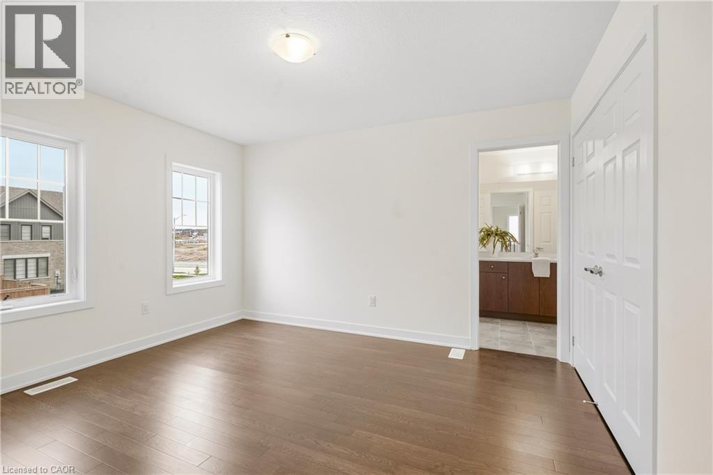 166 Aviron Crescent, Welland, ON
