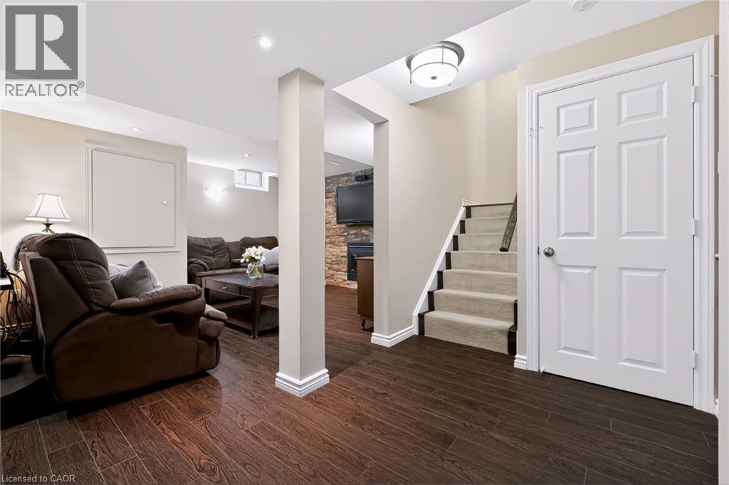 118 Lavery Heights, Milton, ON