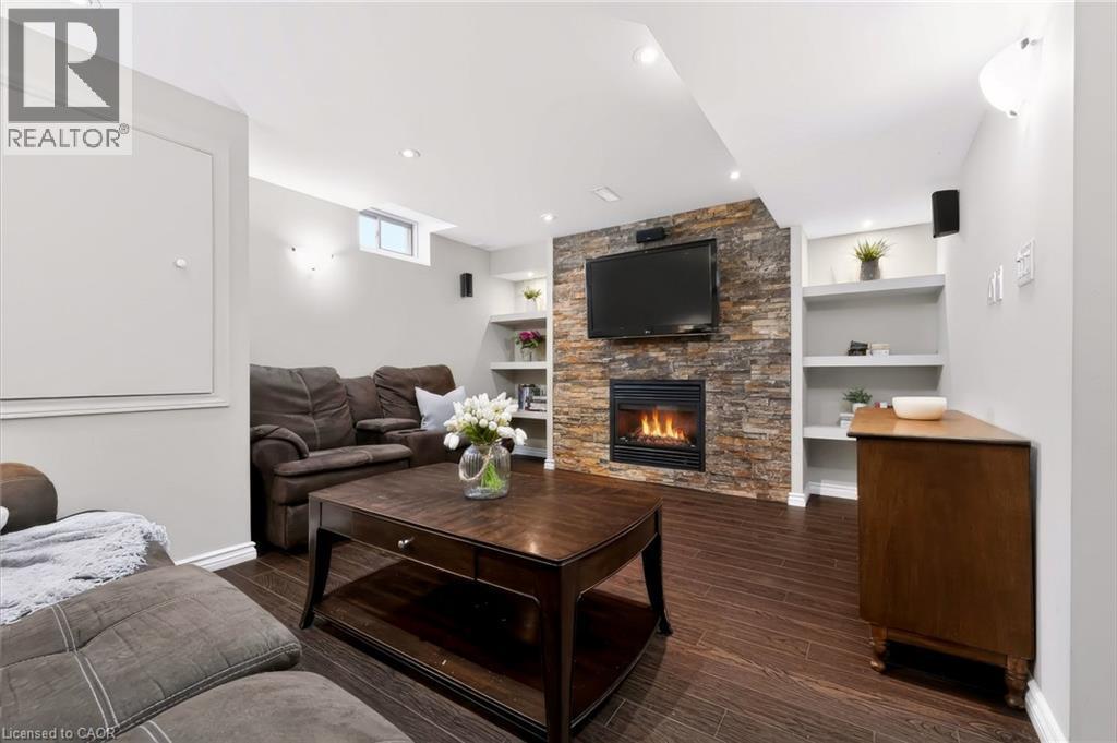 118 Lavery Heights, Milton, ON