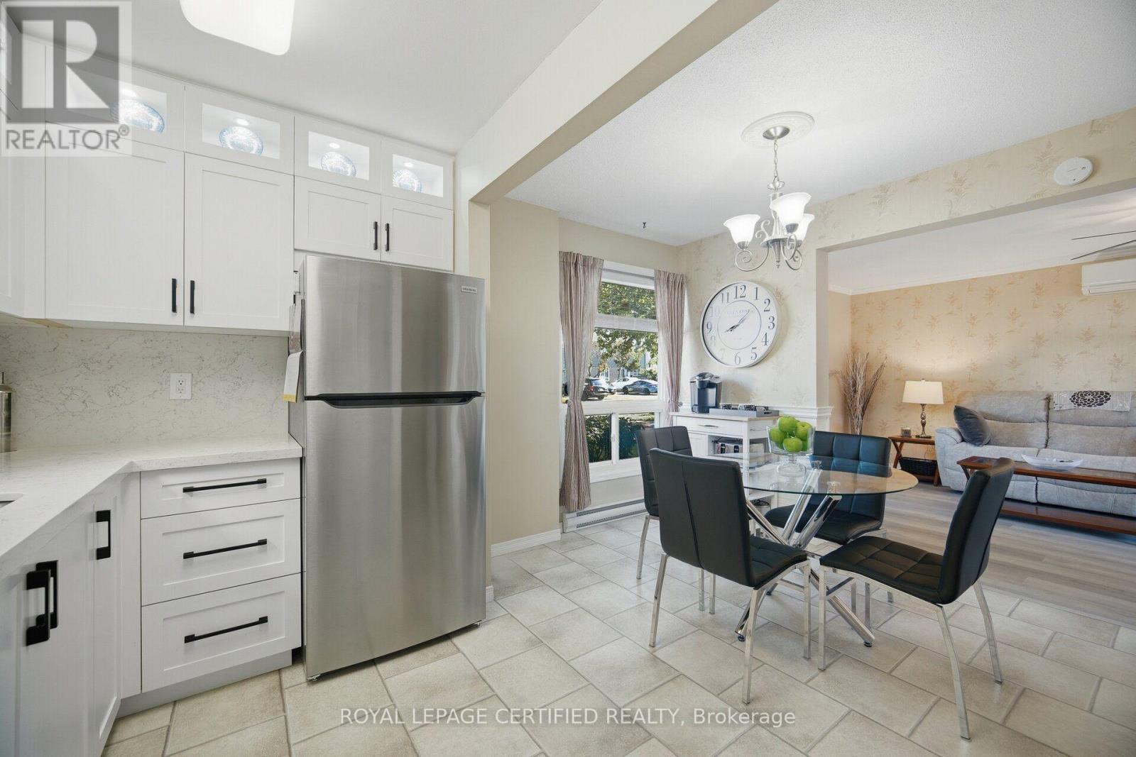 2 Grove Park Square, Brampton, ON