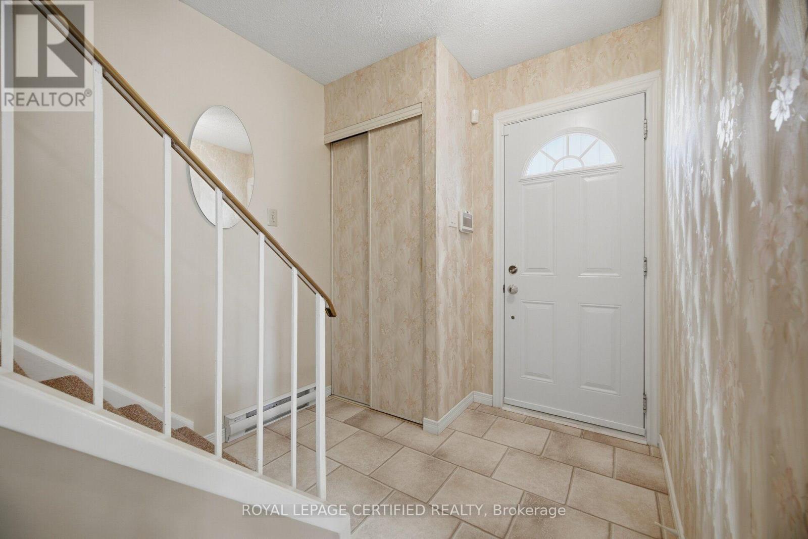 2 Grove Park Square, Brampton, ON