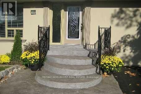 102 Humber Crescent, King, ON