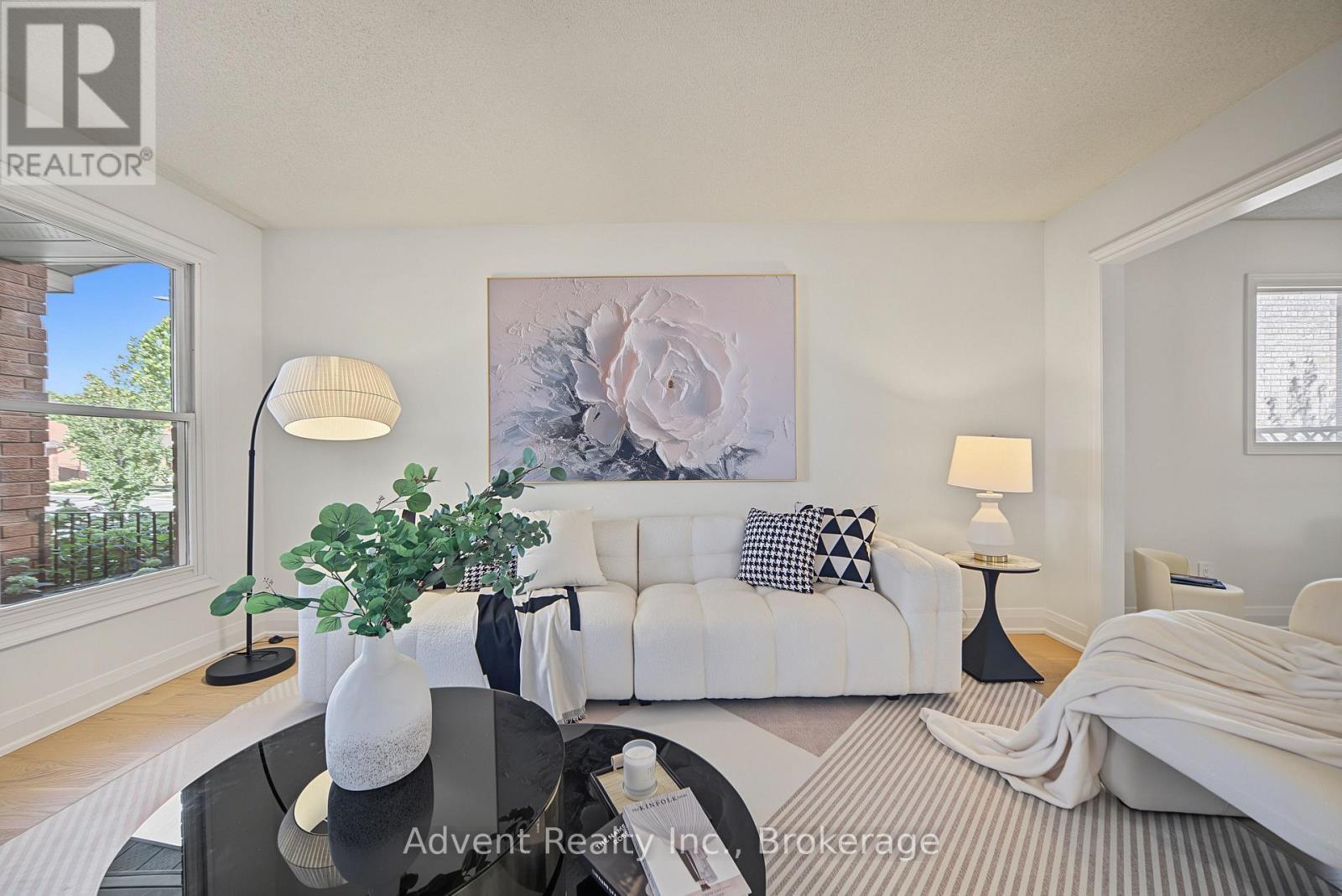 108 Valleyway Crescent, Vaughan, ON