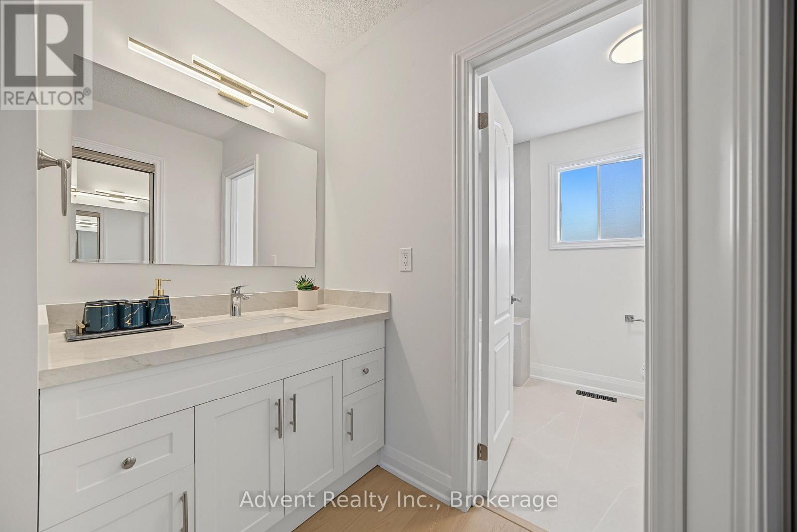 108 Valleyway Crescent, Vaughan, ON