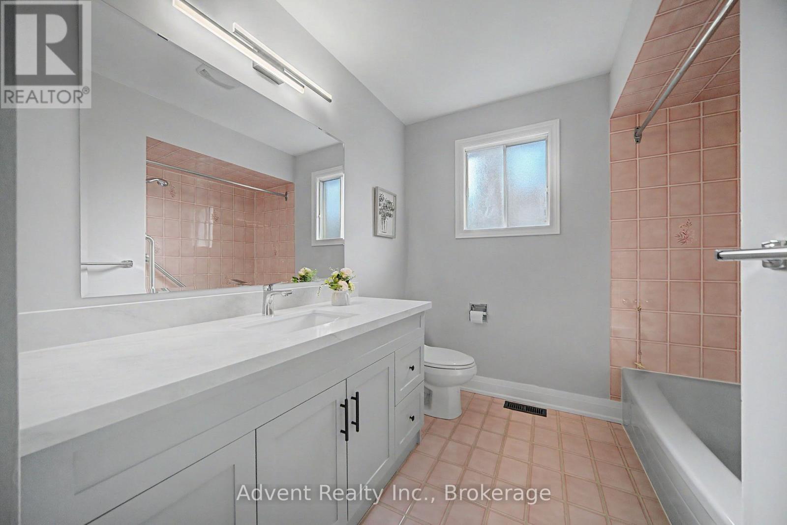 108 Valleyway Crescent, Vaughan, ON