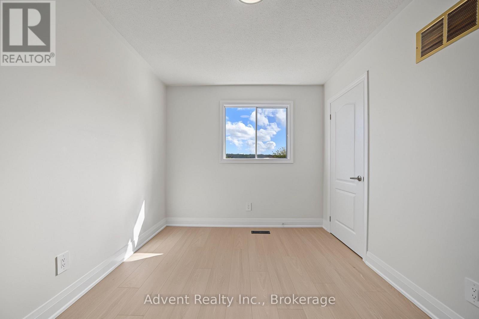 108 Valleyway Crescent, Vaughan, ON