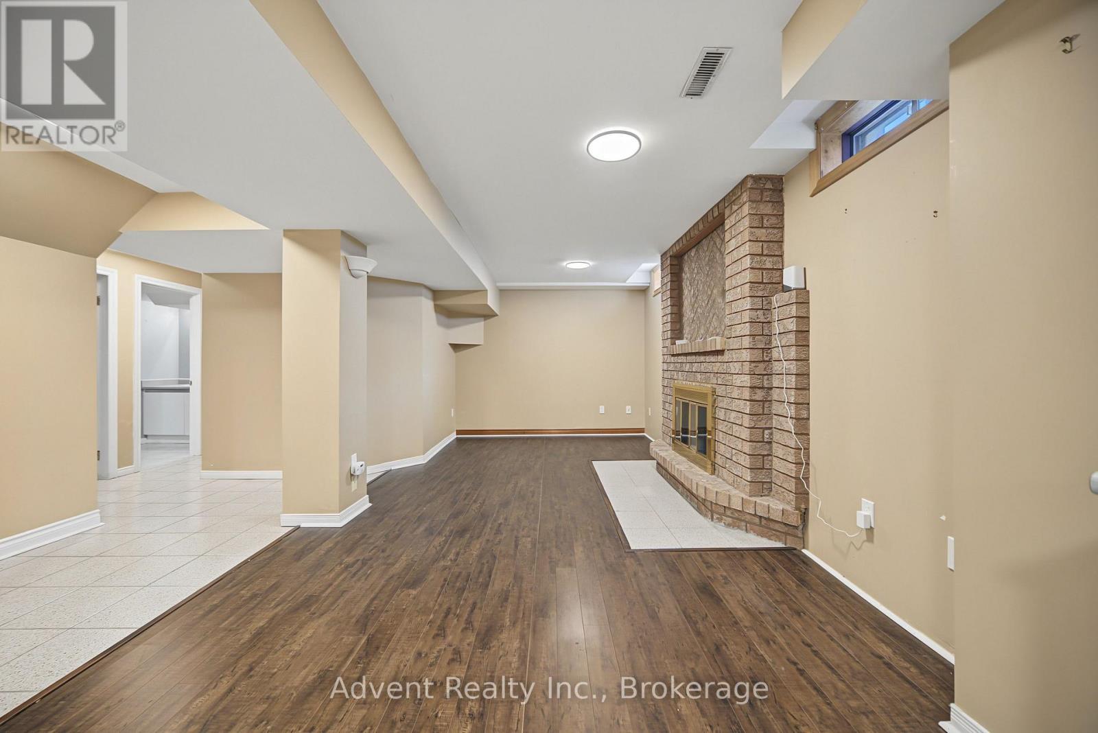 108 Valleyway Crescent, Vaughan, ON