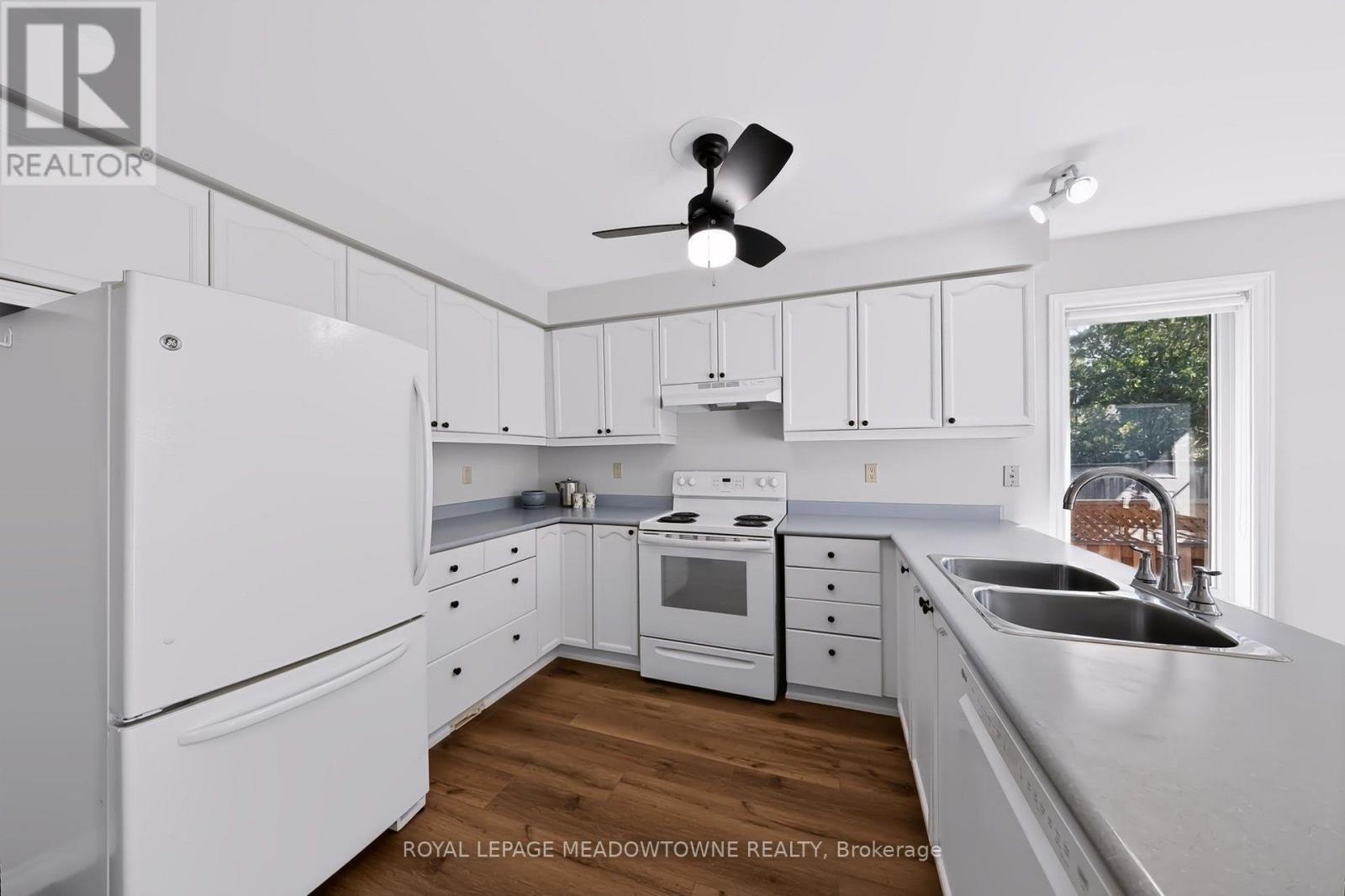 16 Harrop Avenue, Halton Hills, ON