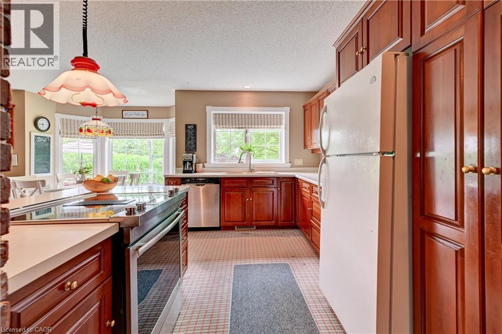 11 Lorraine Drive, Linwood, ON